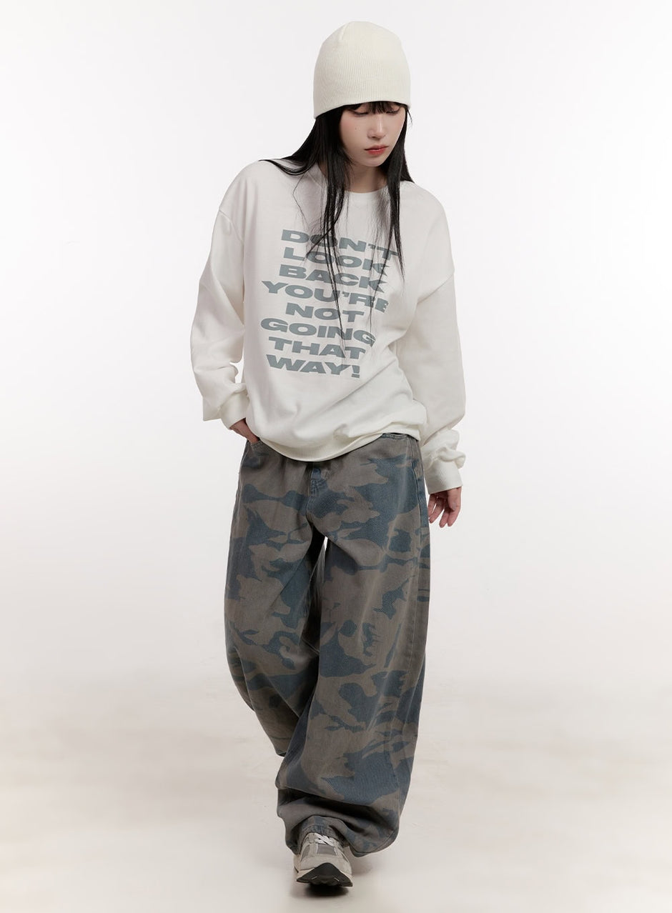 GRAPHIC LOOSE-FIT SWEATSHIRT