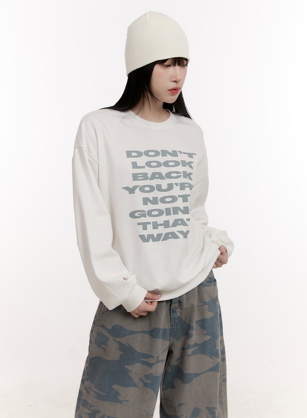 GRAPHIC LOOSE-FIT SWEATSHIRT